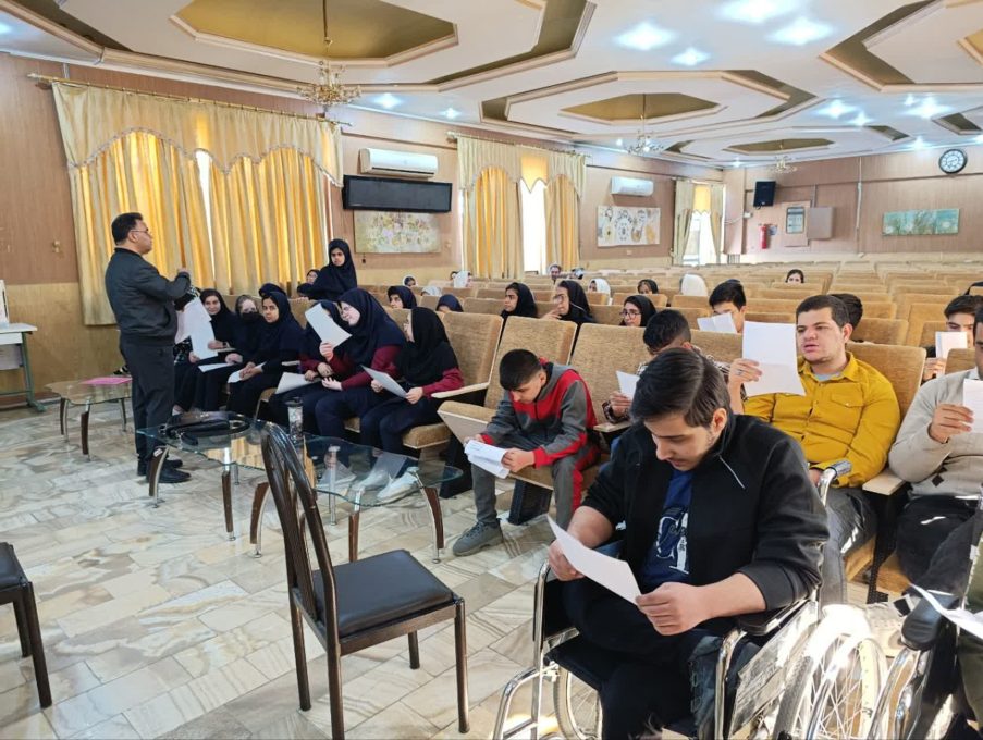 تمرین گروه سرود مراکز استثنایی استان خراسان رضوی