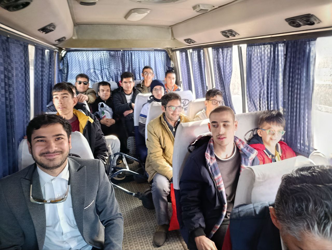 یک روز شاد و به‌یادماندنی در سینما برای دانش‌آموزان مرکز امید
